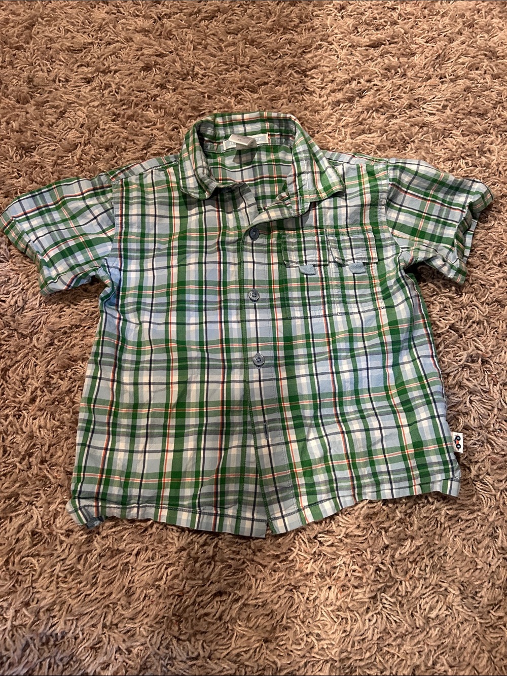Green Plaid Short-Sleeve Button-Up Shirt